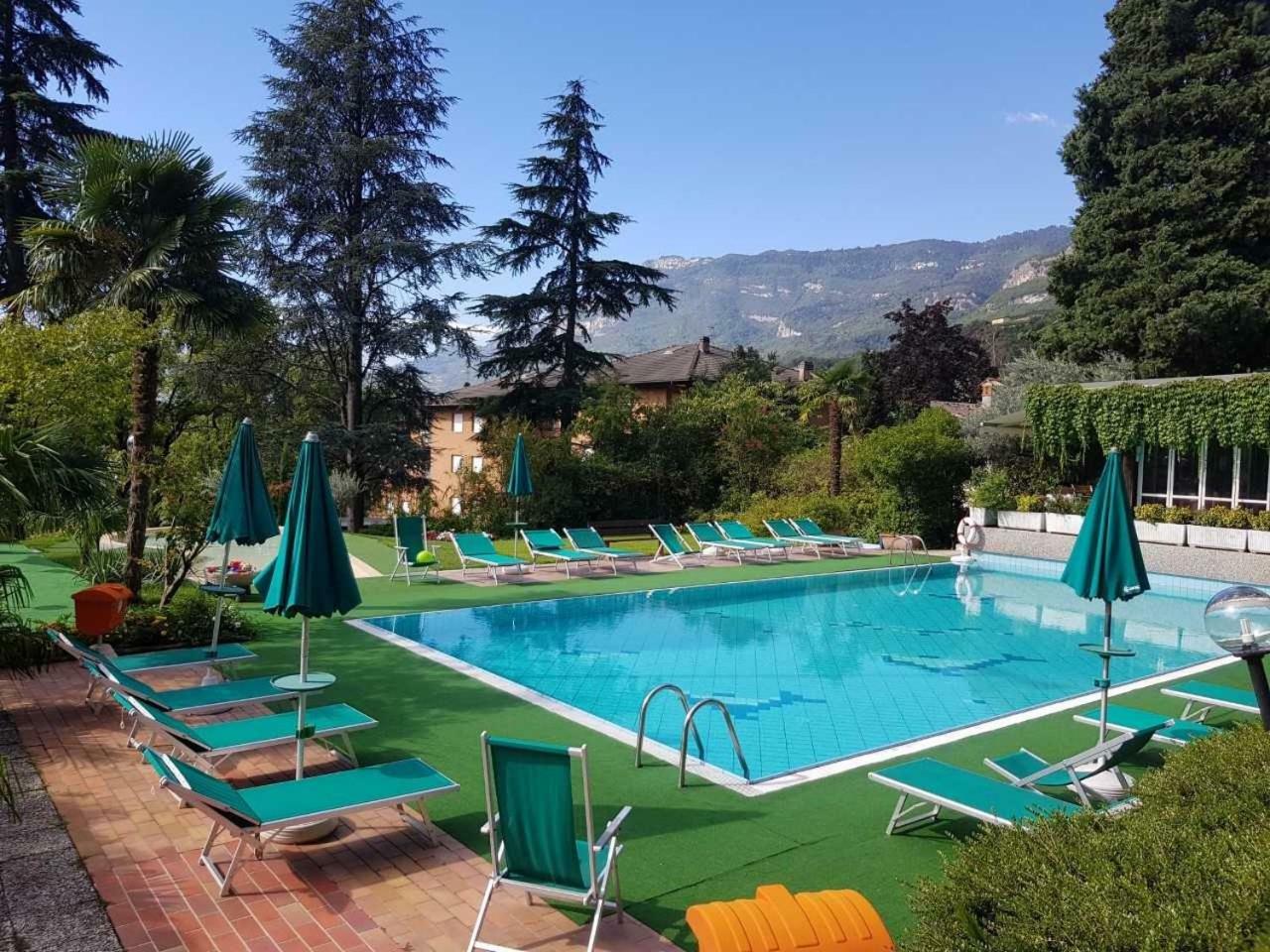 Residence Concaverde Pomarolo Extérieur photo